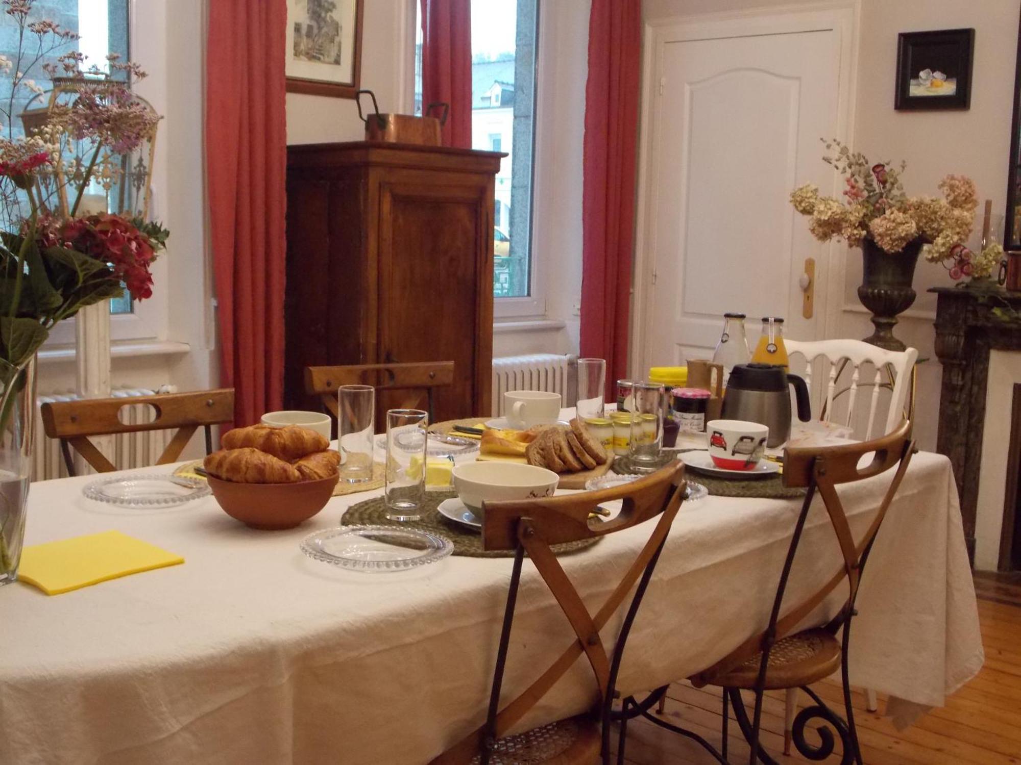 La Vie De Chateau En Toute Amitie Et Simplicite Montaudin Dış mekan fotoğraf